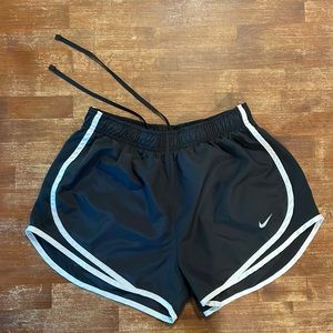 Nike Dri-fit Womens athletic shorts black size M medium